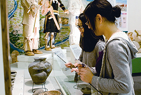 バラエティ豊かなフィールドワークを展開