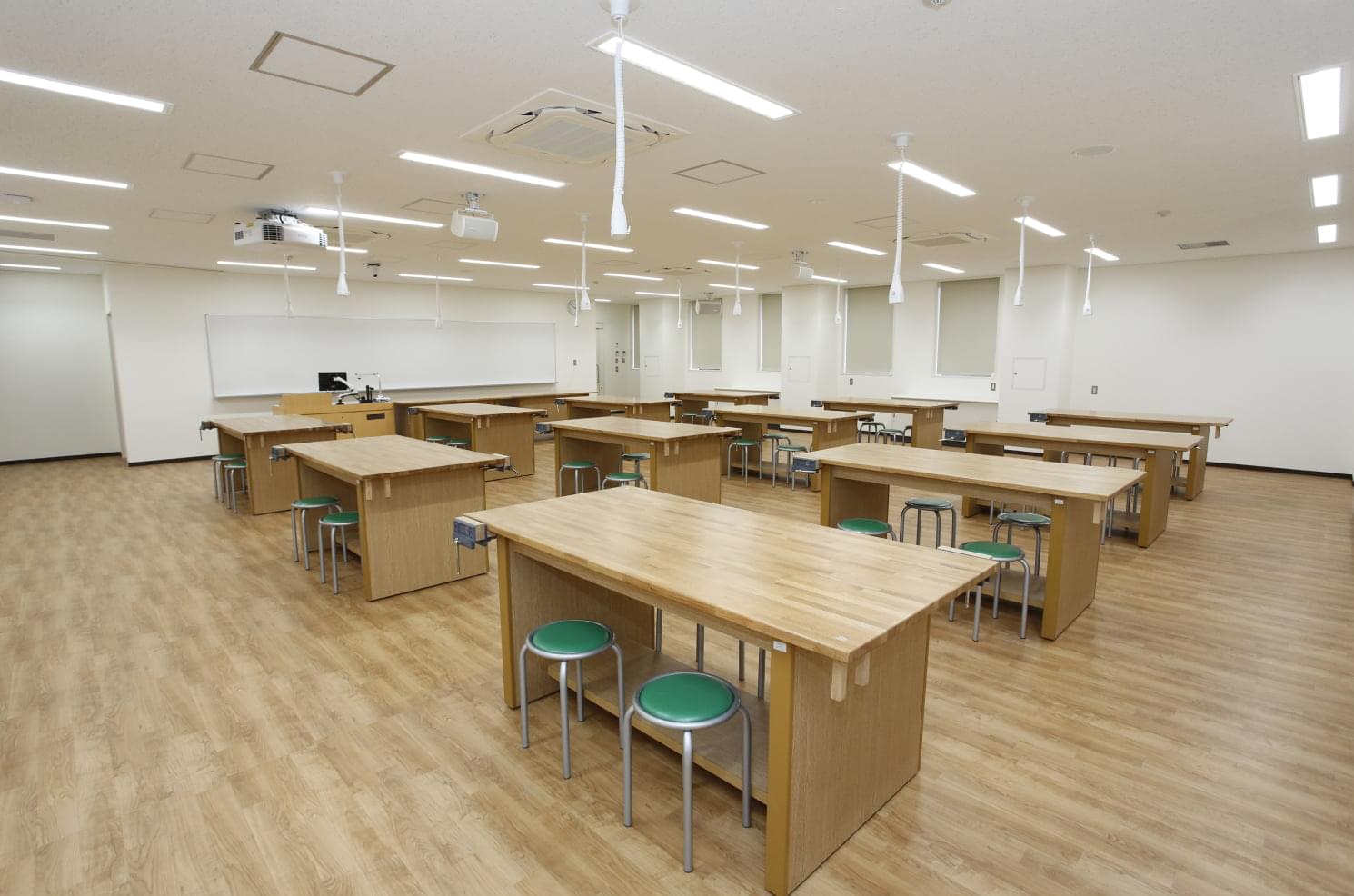木工・金工・陶工・義肢装具室