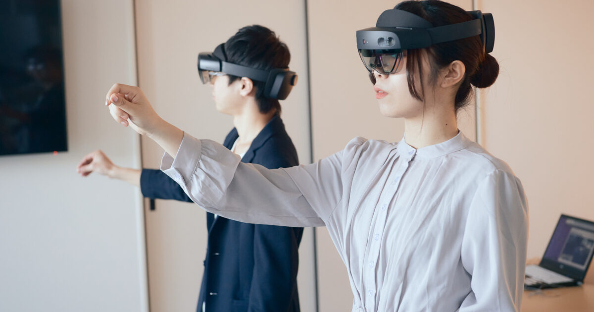 複合現実（MR）を初体験。最新技術「ホロレンズ」を通して見る私