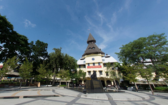 タマサート大学ビジネススクール　Thammasat Business School