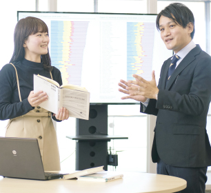 経済学部