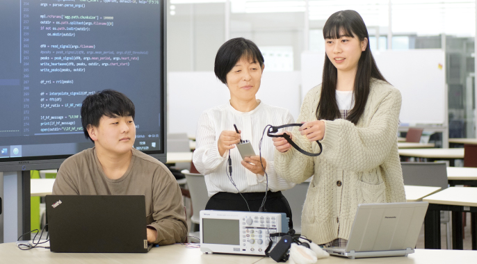 情報工学科